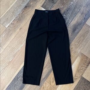 & Other Stories Pleated Barrel Leg Dress Pants in Black, size 4